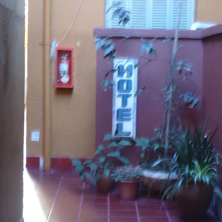 Hotel Apolo Santa Fe Buitenkant foto